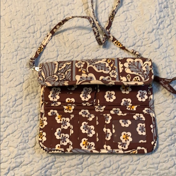 Vera Bradley cross body bag - Picture 2 of 4